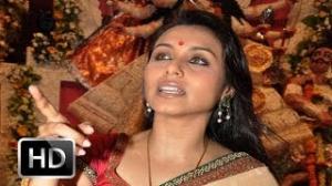 Watch Rani Mukherjee Celebrates Durga Puja Video