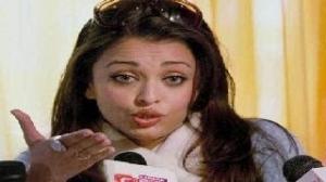 Watch Aishwarya Rai says THANKYOU to Salman Khan for Bigg Boss 7 compliment Video