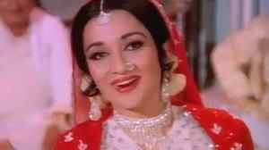Watch Mera Naam Bahut Badnaam - Superhit Classical Dance Song - Bin Phere Hum Tere - Asha Parekh (Old is Gold) Video