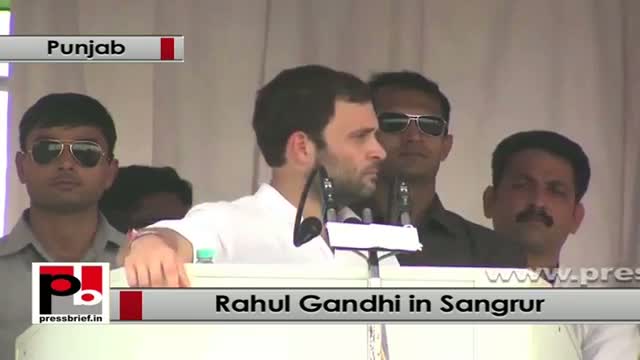 Watch Rahul Gandhi in Punjab talks about the eviction of Sikh farmers from Gujarat Video