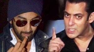 Watch Salman Khan INSULTS Ranbir Kapoor on Bigg Boss 7 Video