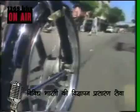 Watch Luna - chal meri luna Video