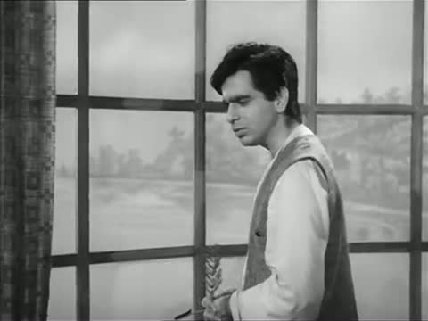 Watch Meri Kahani Bhoolne Wale - Bollywood Classic Evergreen Song - Deedar (1951) - Dilip Kumar, Nargis [Old is Gold] Video