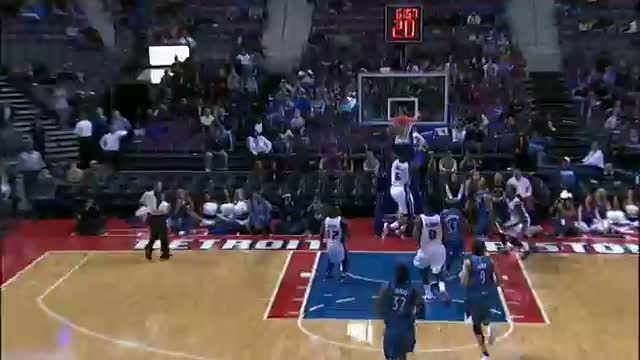 Watch NBA: Josh Smith Finishes the Fastbreak With Authority Video
