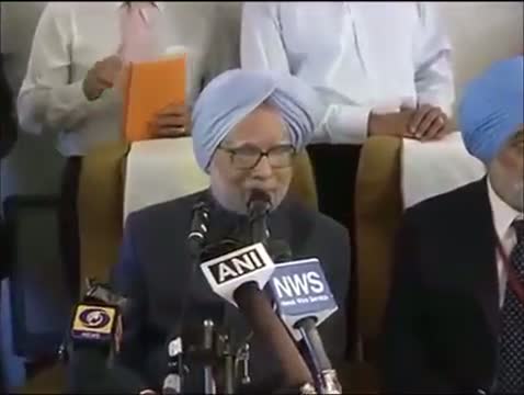 Watch PM's on-board media interaction en-route to Delhi from Beijing Video