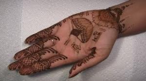 Watch Happy Diwali / Deepawali Special Traditional Henna - Mehendi Design Video