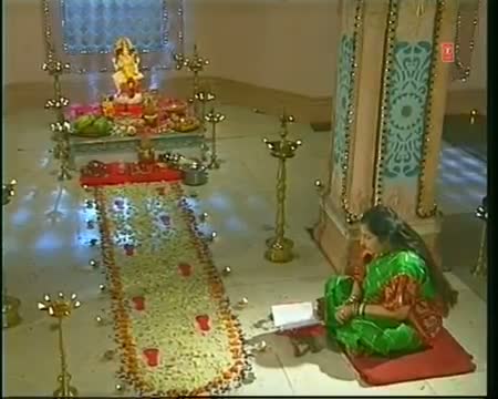 Watch Laxmi Chalisa By Anuradha Paudwal - Sampoorna Mahalaxmi Poojan (Happy Diwali) Video