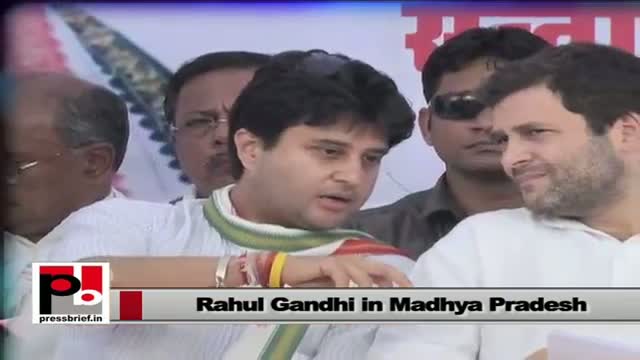 Watch Rahul Gandhi lauds UPA slams BJP in Madhya Pradesh Video