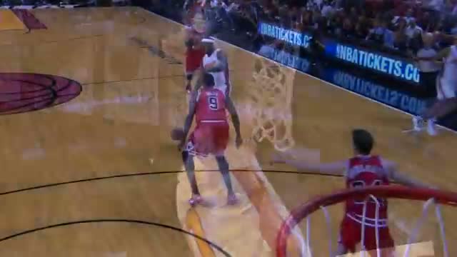 Watch NBA: LeBron's SPECTACULAR No-Look Feed to Birdman Video