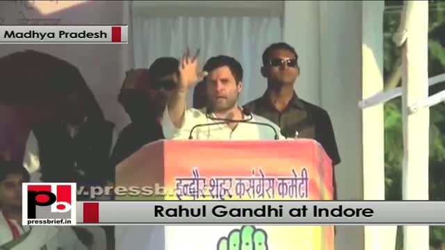 Watch Rahul Gandhi in Indore (MP): I am here to fight for making this city the commercial capital Video