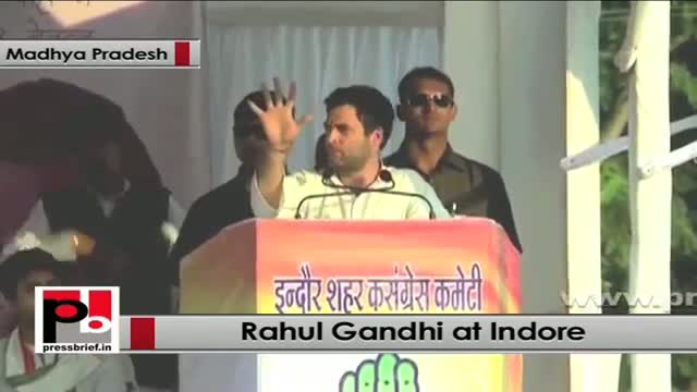 Watch Rahul Gandhi in Indore (Madhya Pradesh) assures all help for improving infrastructure Video