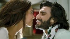 Watch Ranveer Singh praises himself - Ram-leela (Dialogue Promo 4) Video