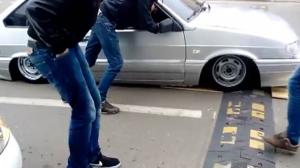 Watch How NOT To Pimp Your Ride Video