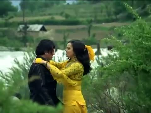 Watch Suno Kaho Suna - Rajesh Khanna - Mumtaz - Aap Ki Kasam - Kishore - Lata - Best Hindi Romantic Duets Video