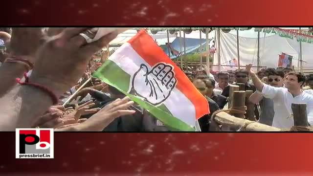 Watch Rahul Gandhi -- a perfect leader who easily strikes chord with common people Video