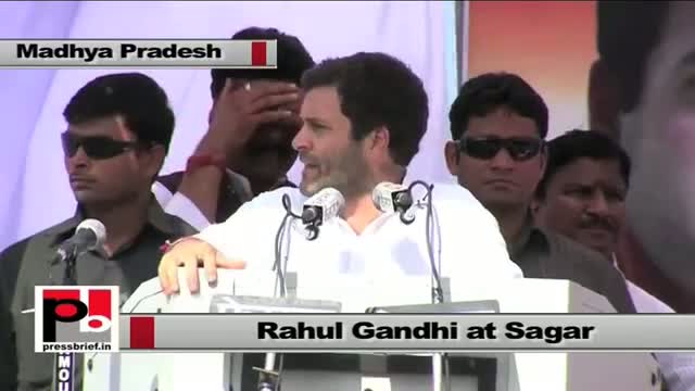 Watch Rahul Gandhi: BJP govt in MP does not utilize funds being sent by UPA Video