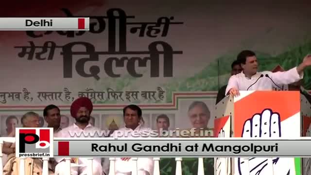 Watch Rahul Gandhi: Common man should run the system, not bureaucrats Video