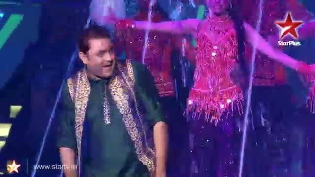 Watch Nach Baliye 6: Lata and Sanjeev give a beautiful dance performance Video