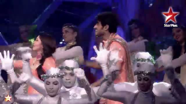 Watch Nach Baliye 6: Amrapali and Yash perform a romantic act Video
