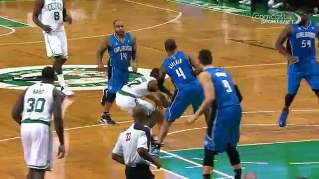 Watch NBA: Jordan Crawford's Pretty Spinning Dish Video