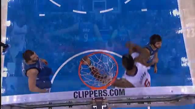 Watch NBA: Chris Paul's Halfcourt Lob To DeAndre Jordan Video