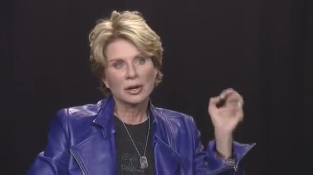 Watch Patricia Cornwell on Amanda Knox, O.J. Cases Video