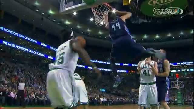 Watch NBA: Jeff Taylor Throws it Down in Reverse Video