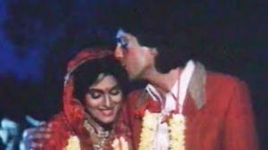 Watch Main Aaj Bolta Hoon 2 - Superhit Hindi Romantic Song - Do Matwale - Chunky Pandey, Shilpa Shirodkar Video
