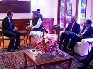 Watch UK PM calls on PM Dr. Manmohan Singh Video
