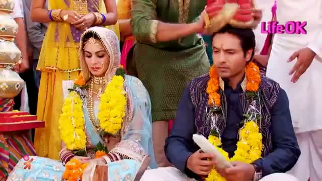 Watch Tumhari Paakhi - 15th November 2013 - Ep 5 Video