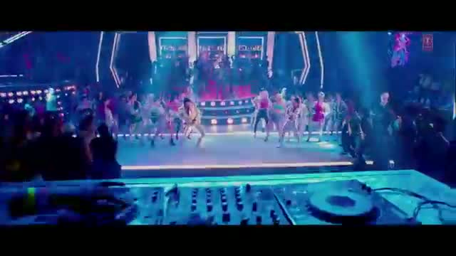 Watch Besharam Title Song REMIX || Full Video (HD) || Ranbir Kapoor & Pallavi Sharda Video
