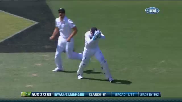 Watch Commonwealth Bank Ashes Series 2013 1st Test: Australia pile on the runs at the Gabba Video