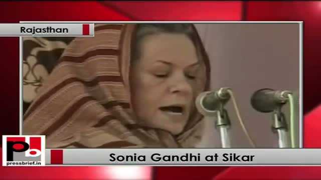 Watch Sonia Gandhi speaks at Congress election rally in Sikar (Rajasthan) Video