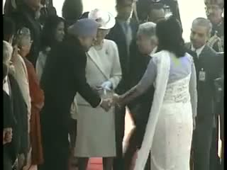 Watch PM greets the Emperor & Empress of Japan at the Ceremonial Reception Video