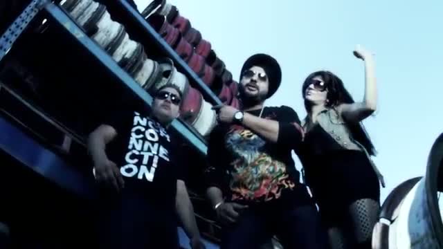 Watch Desi Gun - Full HD Brand New Punjabi Song 2013 | Singer: Surinder Laddi Video