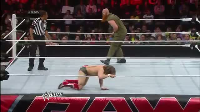 Watch WWE Raw: Daniel Bryan vs. Erick Rowan - Dec. 2, 2013 Video