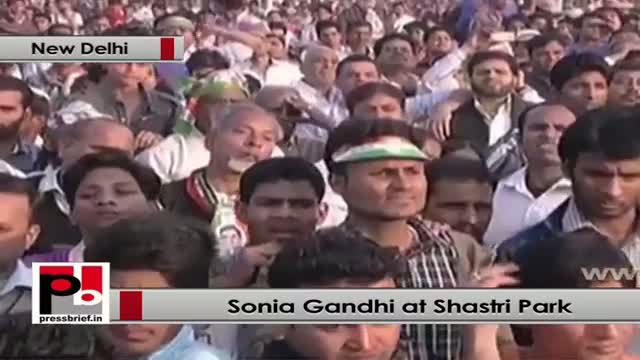 Watch Sonia Gandhi: We all witnessed the Delhi's development under Congress Video