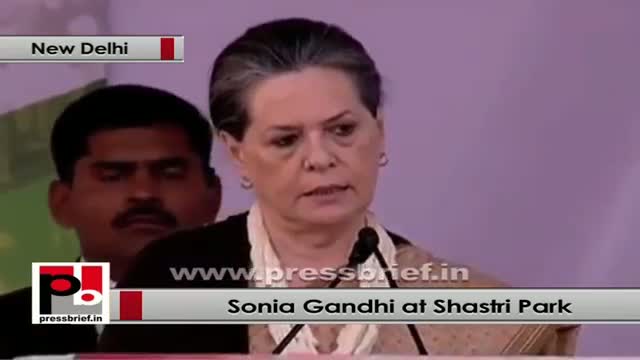 Watch Sonia Gandhi: Congress severed masses by heart Video
