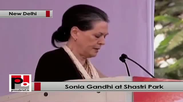 Watch Sonia Gandhi: People can trust Congress, and we will protect your rights Video