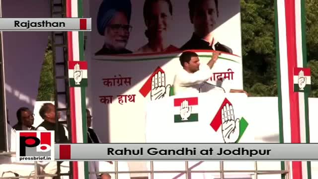 Watch Rahul Gandhi: Congress considers as its responsibility to break the wall of poverty Video