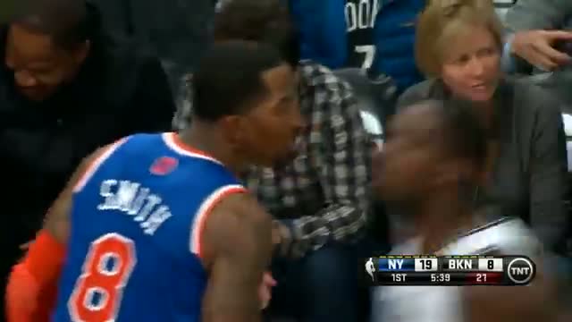 Watch NBA: J.R. Smith Drops Shaun Livingston with the Nasty Crossover Video
