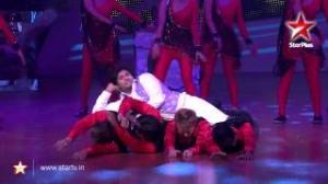 Watch Nach Baliye 6 - Vinod's Solo Romantic Act - 8th December 2013 - Ep 10 Video