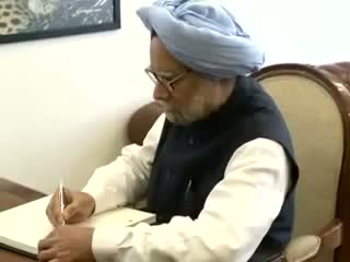 Watch PM pays tribute to the former President of South Africa, Mr. Nelson Mandela Video