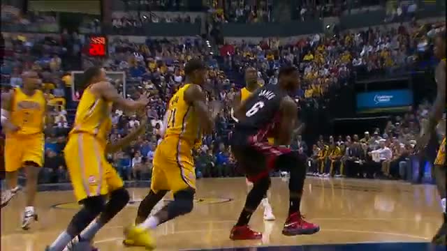 Watch NBA: LeBron Single-Handedly Beats Three Pacers Defenders on Fastbreak Video