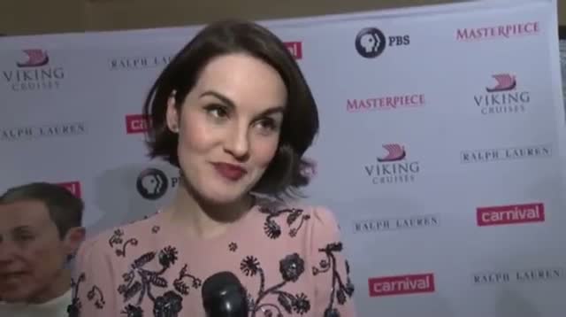 Watch 'Downton' Stars Let Slip on Christmas Special Video