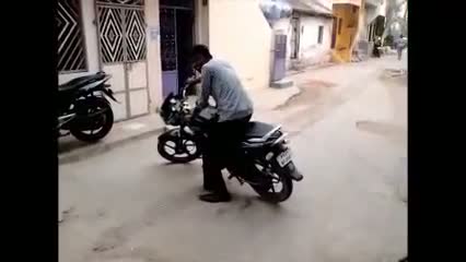 Watch Funniest Bike Stunt By Indian College Student Video