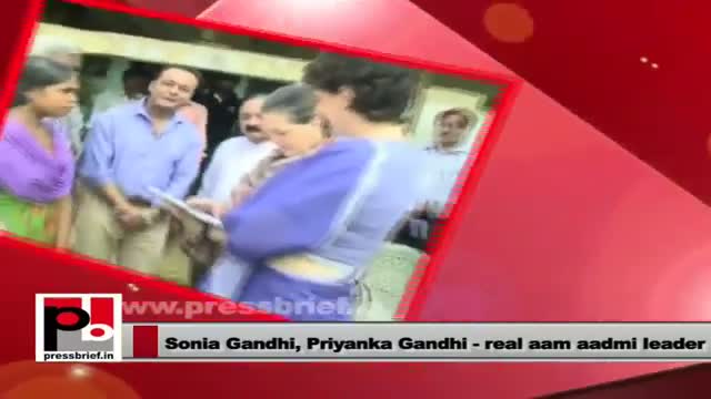 Watch Priyanka Gandhi Vadra and Sonia Gandhi : Two enthusiastic Congress leaders Video