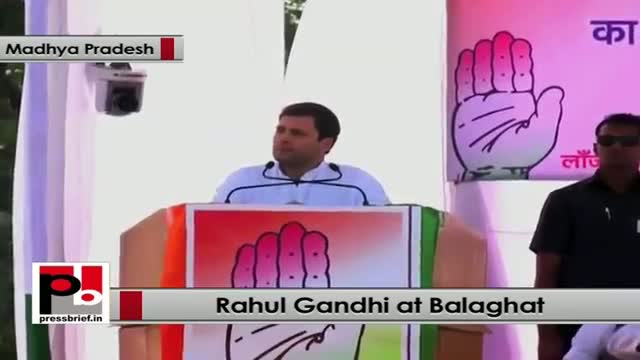 Watch Rahul Gandhi in Madhya Pradesh strikes chord with the Youth Video