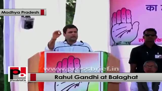 Watch Rahul Gandhi: Congress doesn't want anyone to suffer from starvation Video