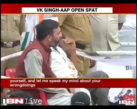 Watch Gen VK Singh takes a dig at Kejriwal at Anna Hazare's fast venue Video